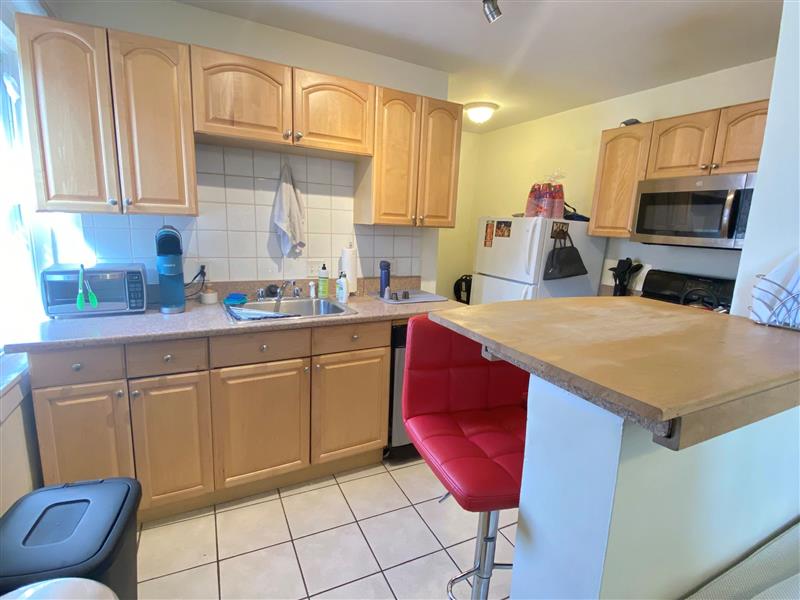 375 Western Ave, Riverside