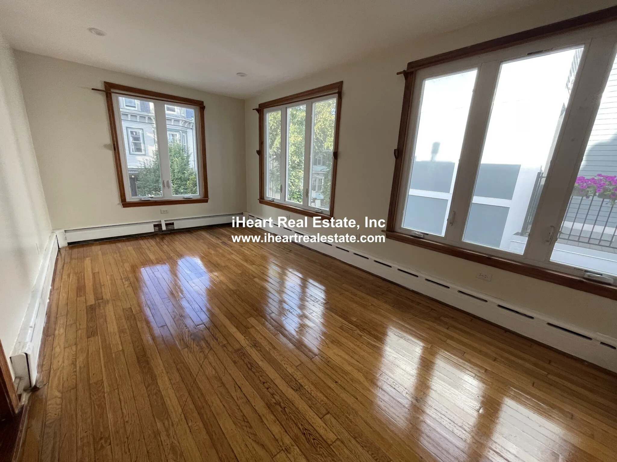 338 K St, South Boston