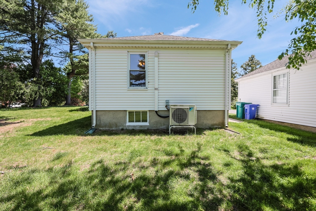 60 Verndale Ave, Attleboro