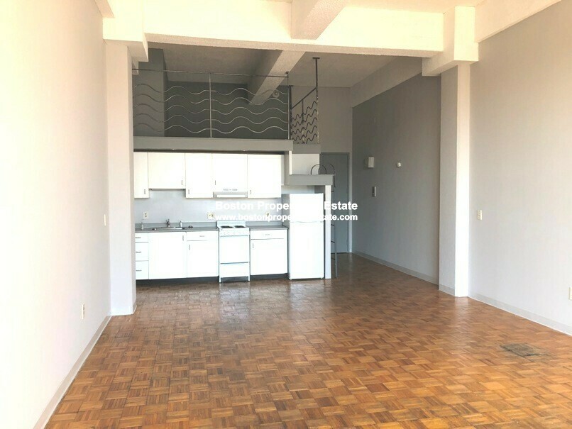 61 Brookline Ave, Fenway