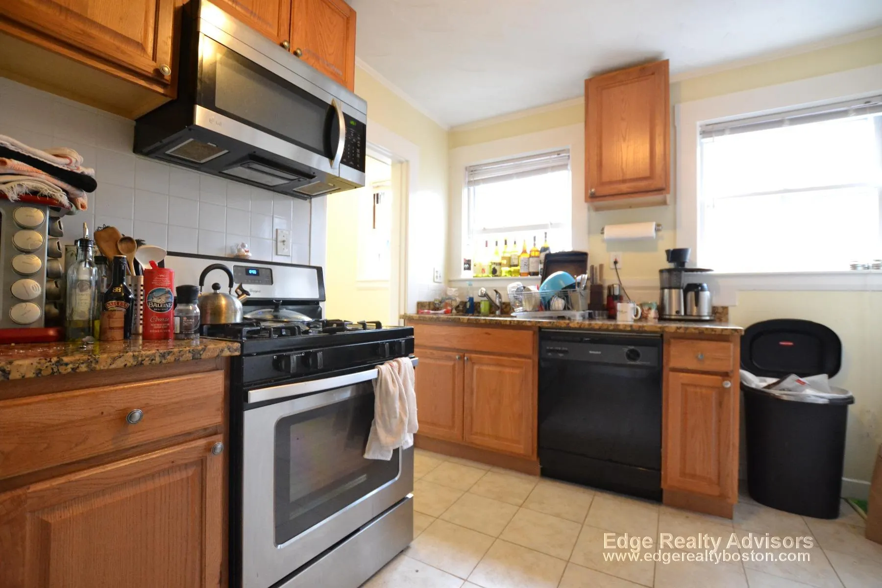 122 Bennett St, Oak Square