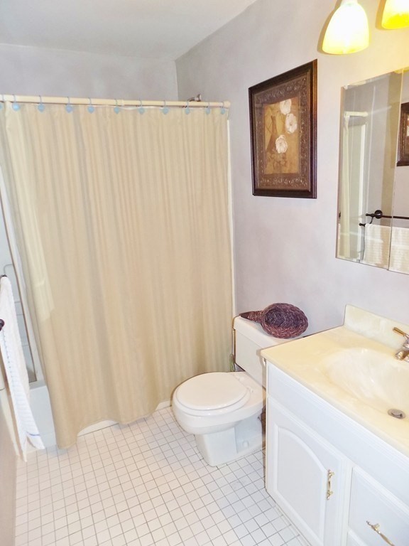 382 Ocean Ave, Revere