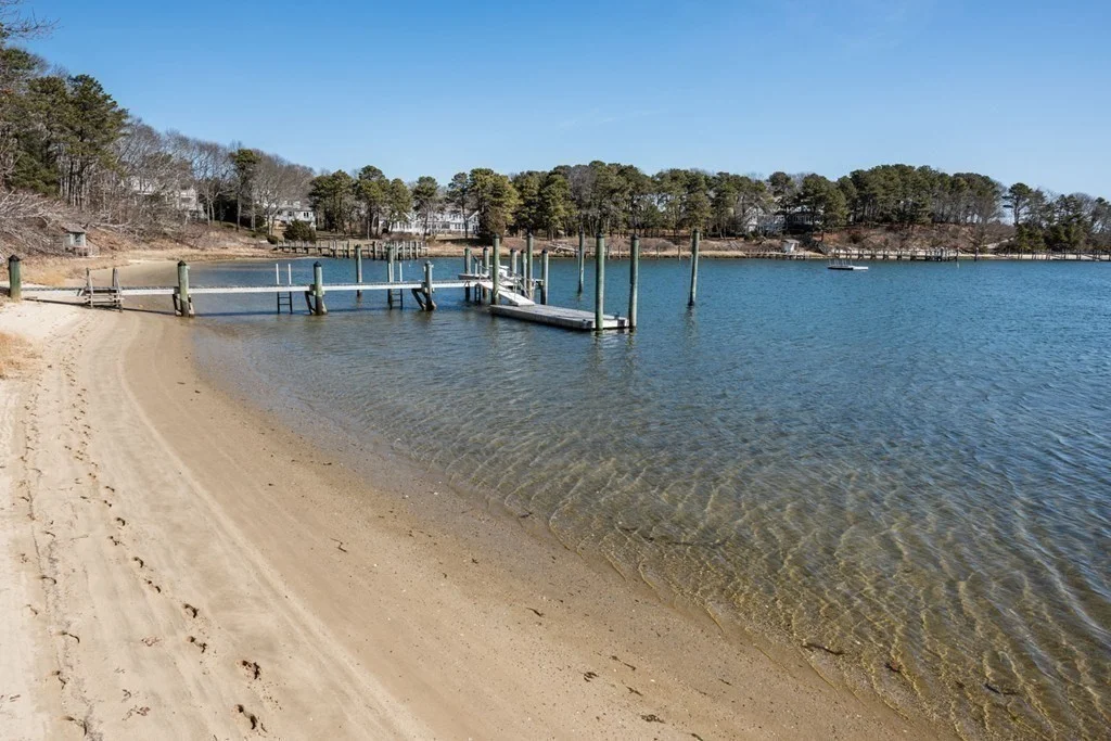 110 Clamshell Cove Rd, Cotuit