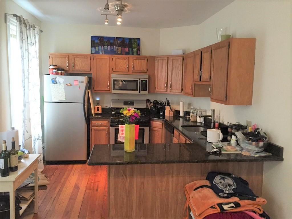 2 bed, 1 bath apartment for rent at 10 Bynner St Unit 2, Jamaica Plain — photo 3 of 5