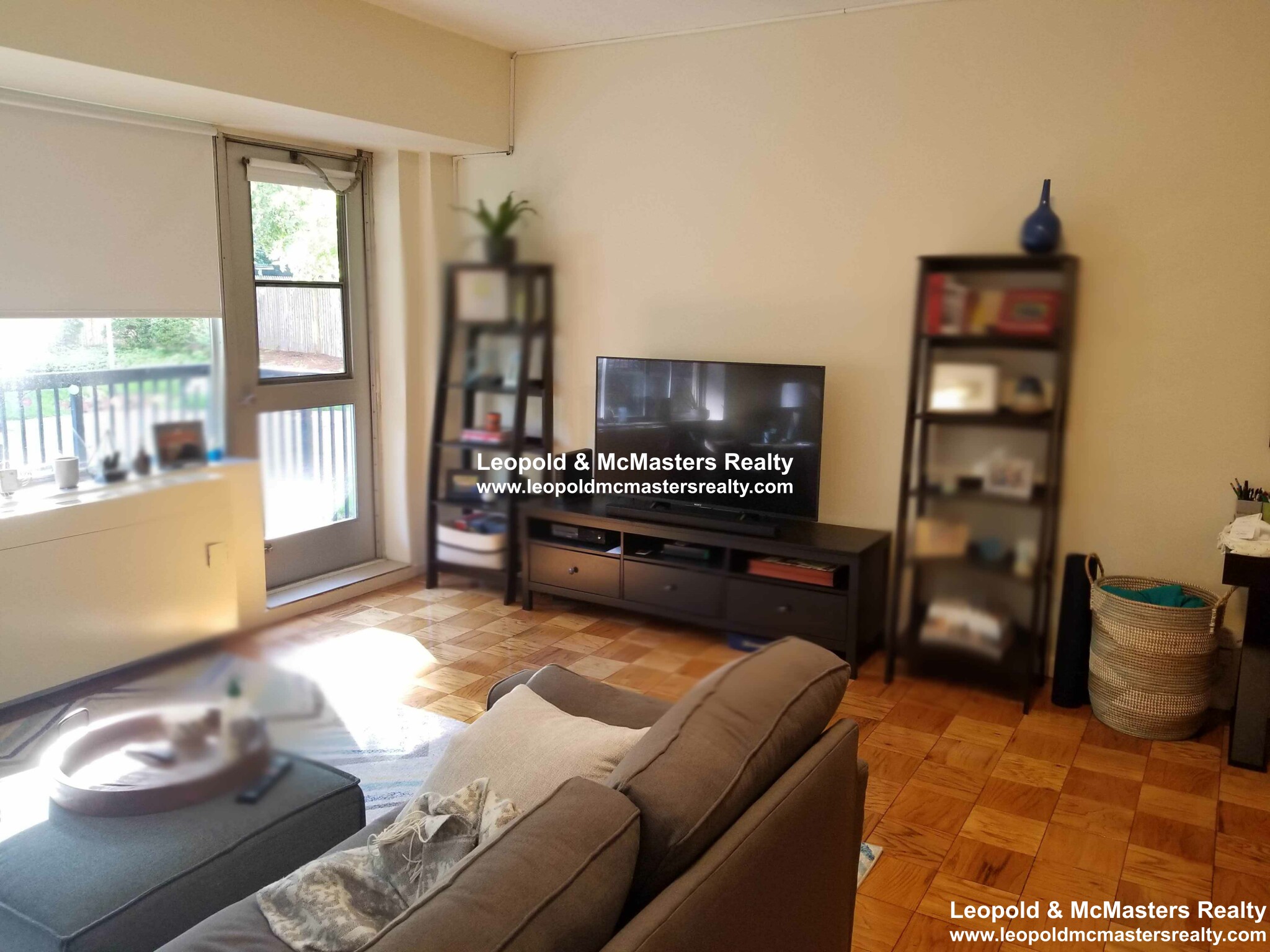 3 bed, 1 bath apartment for rent at 101 Monmouth St Unit 520U, Longwood — photo 3 of 9