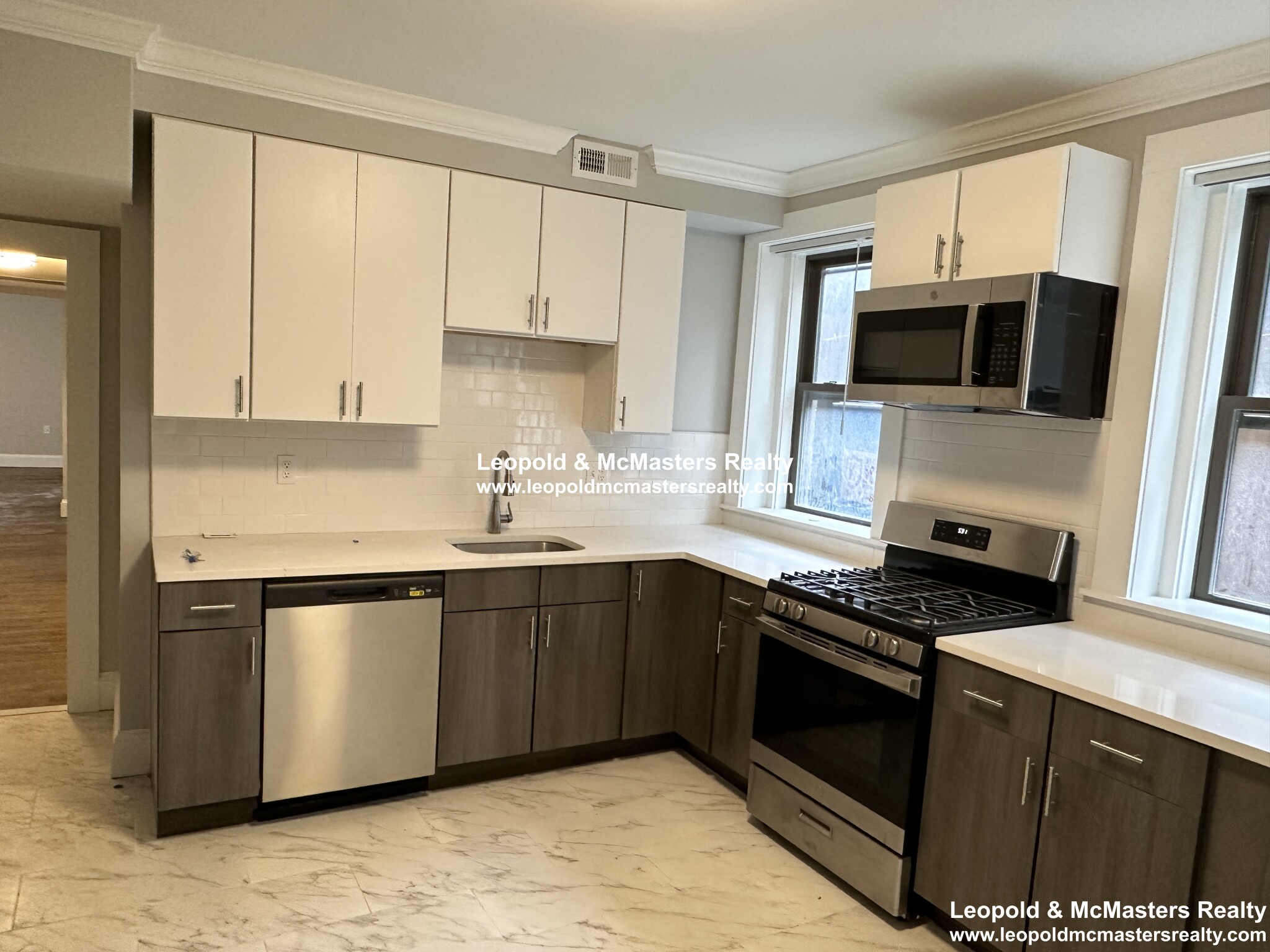 2 bed, 1 bath apartment for rent at 94 Longwood Ave Unit P, Longwood — photo 2 of 12