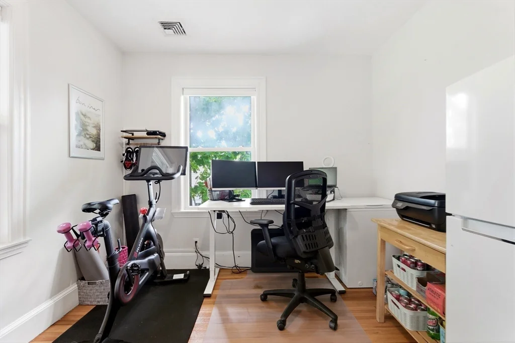 10 Ashmont Ct, Dorchester