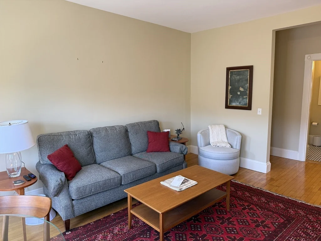128 Magazine St, Cambridgeport