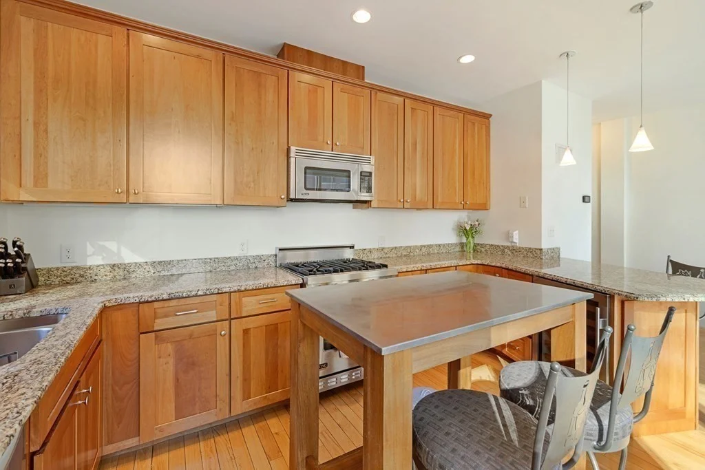 99-105 Broad, Waterfront