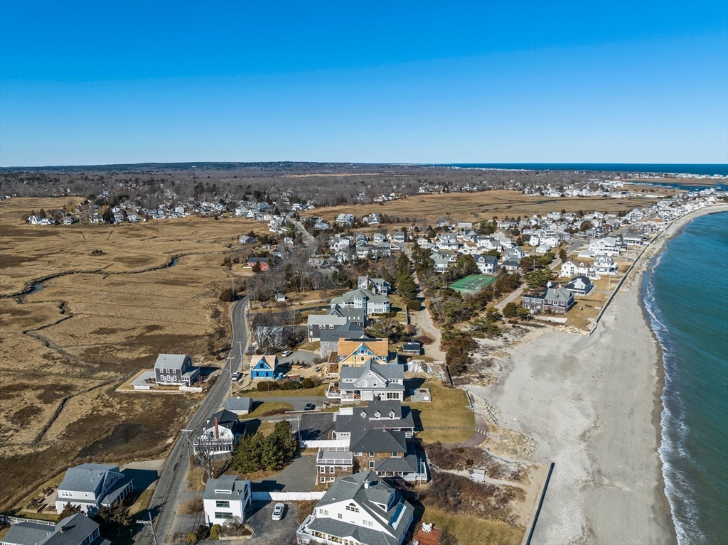 61 Gurnet Rd, Duxbury