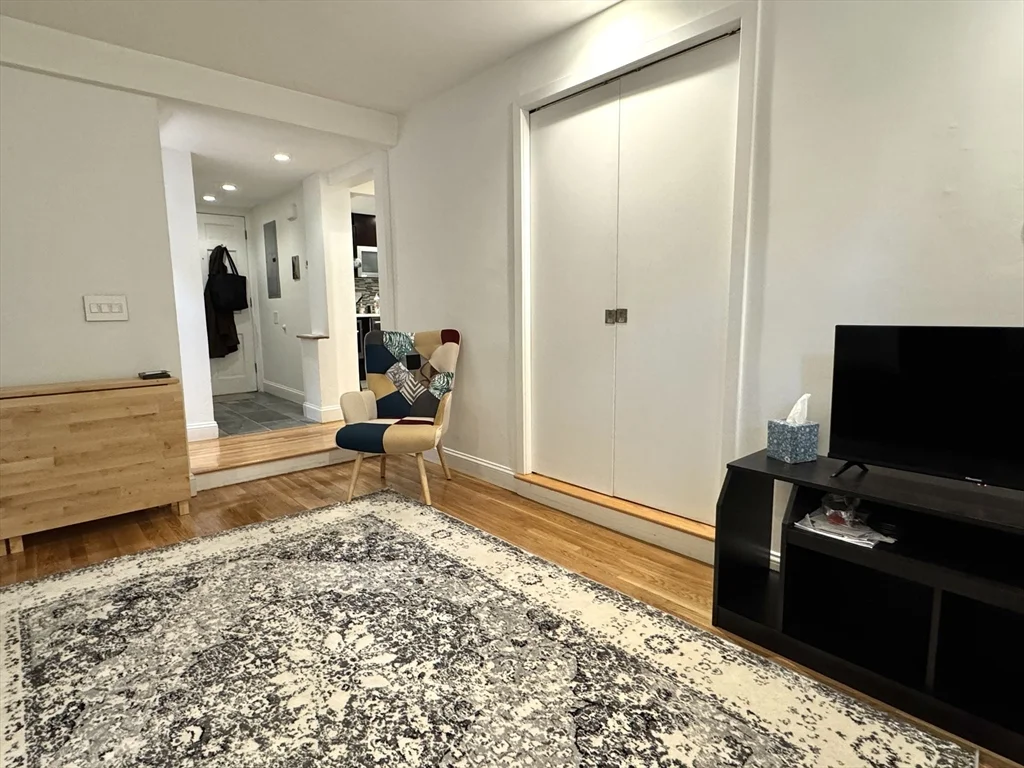 124 Beacon St, Back Bay