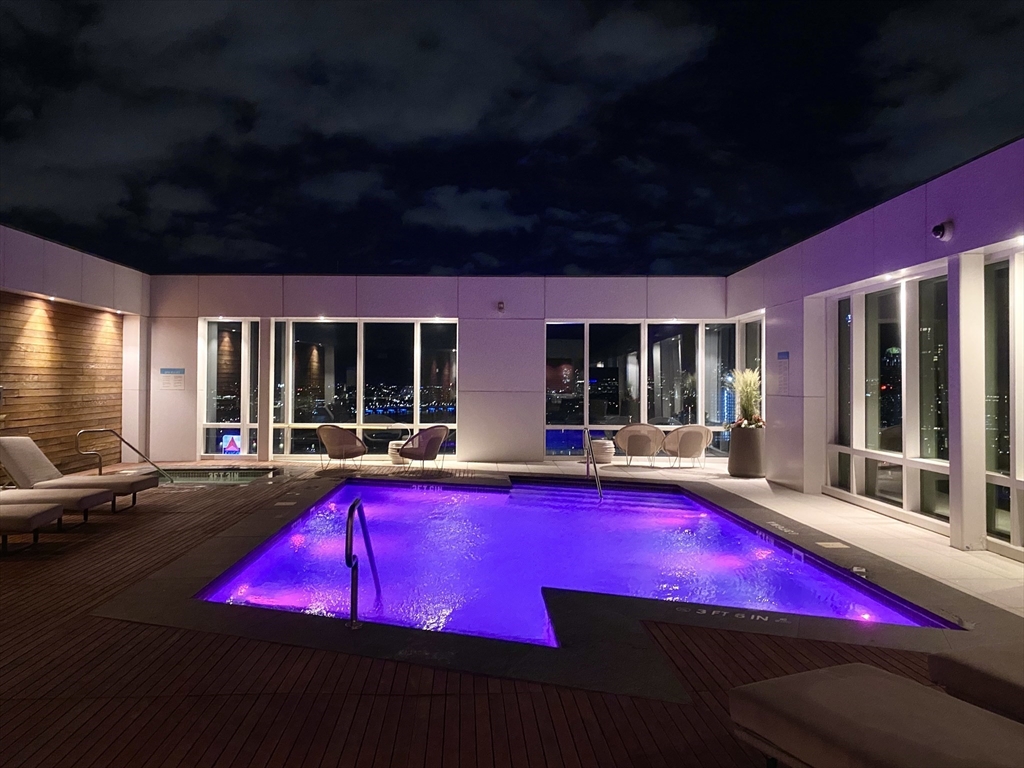 188 Brookline Ave, Fenway