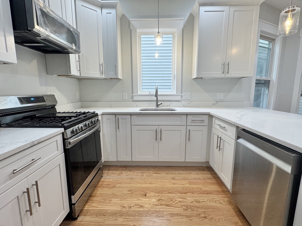 57 Falcon St, East Boston