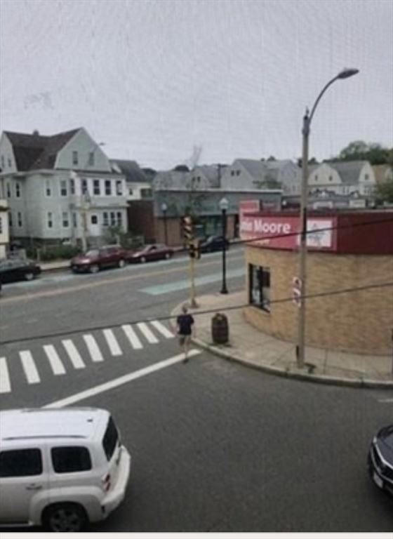 108 Bristol Rd, Somerville