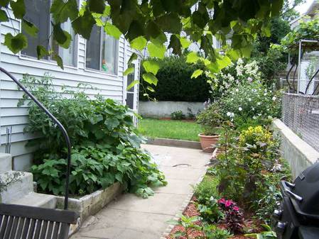 146 Hillside Rd, Watertown