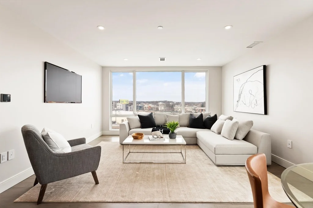 398 Cambridge St, Allston