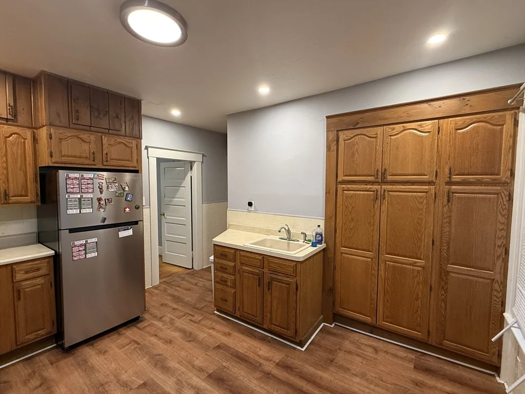 315 Canton St, Fitchburg