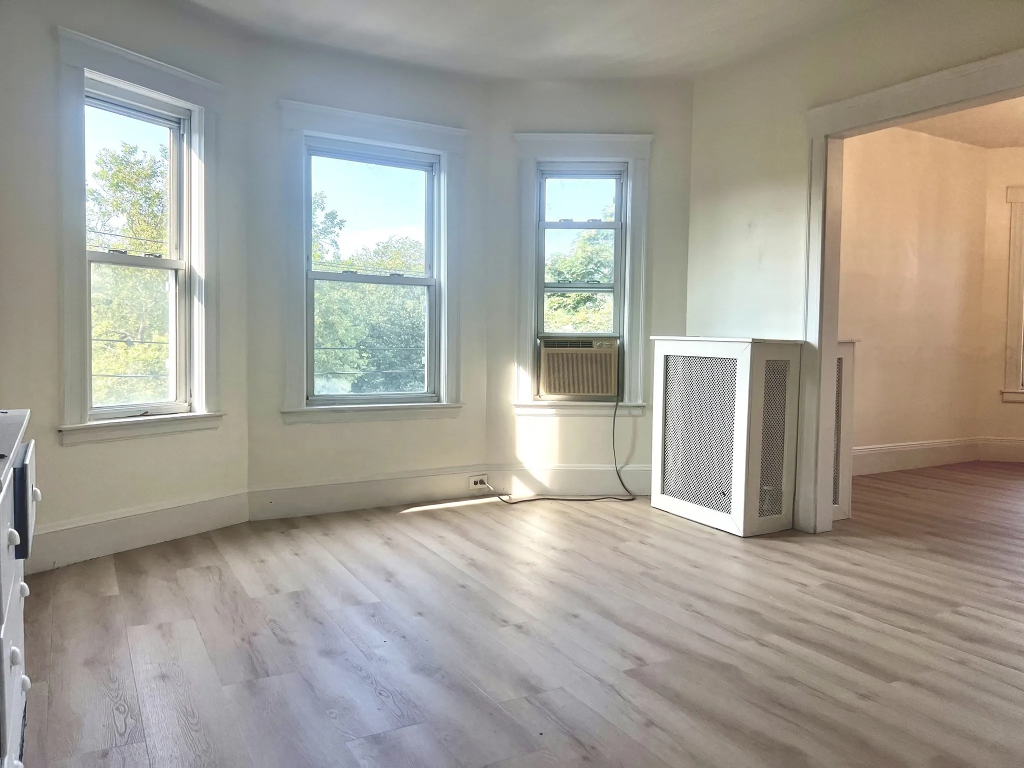 5 Magnus Ave, Ward Two