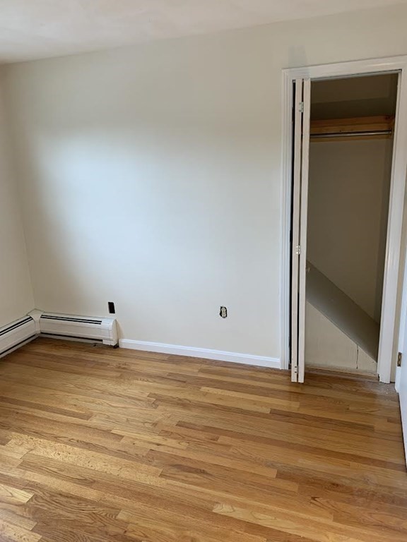 7 Heritage Way, Burlington