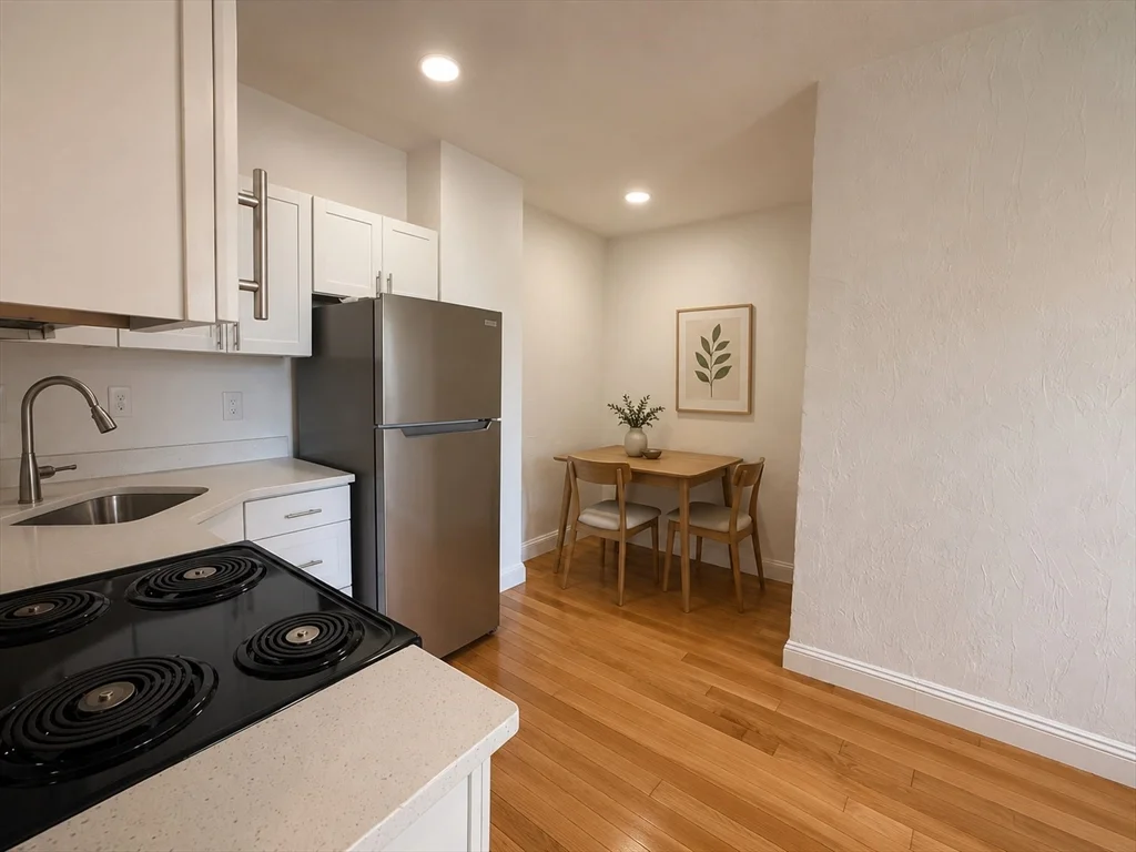 6 Kenwood St, Dorchester