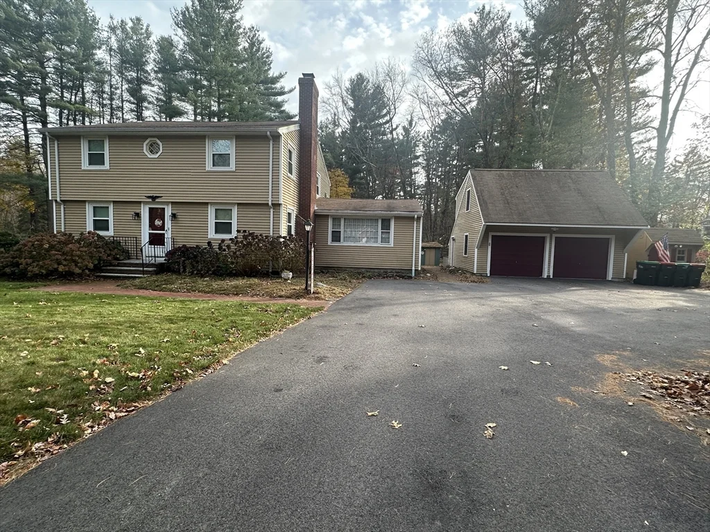2 Bow St, Plainville