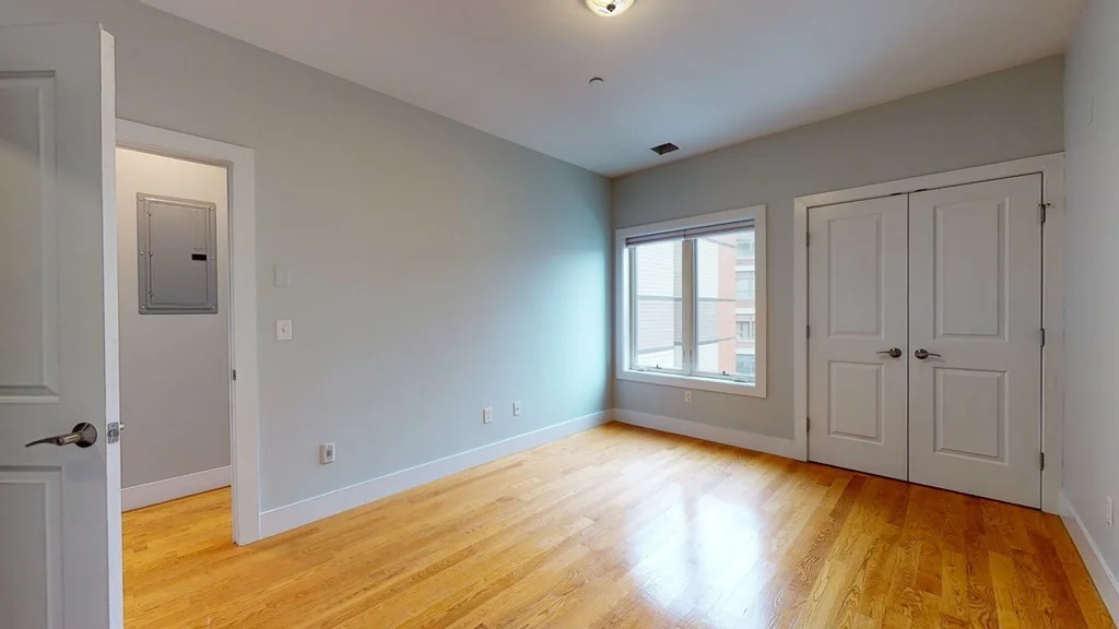 41 W 2nd St, South Boston