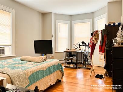 642 Moody St, South Side