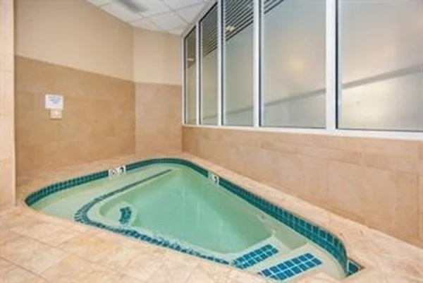 10 Museum Way, East Cambridge