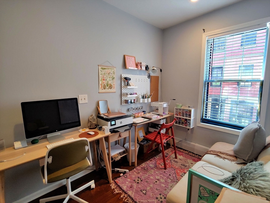 61 West Cedar St, Beacon Hill