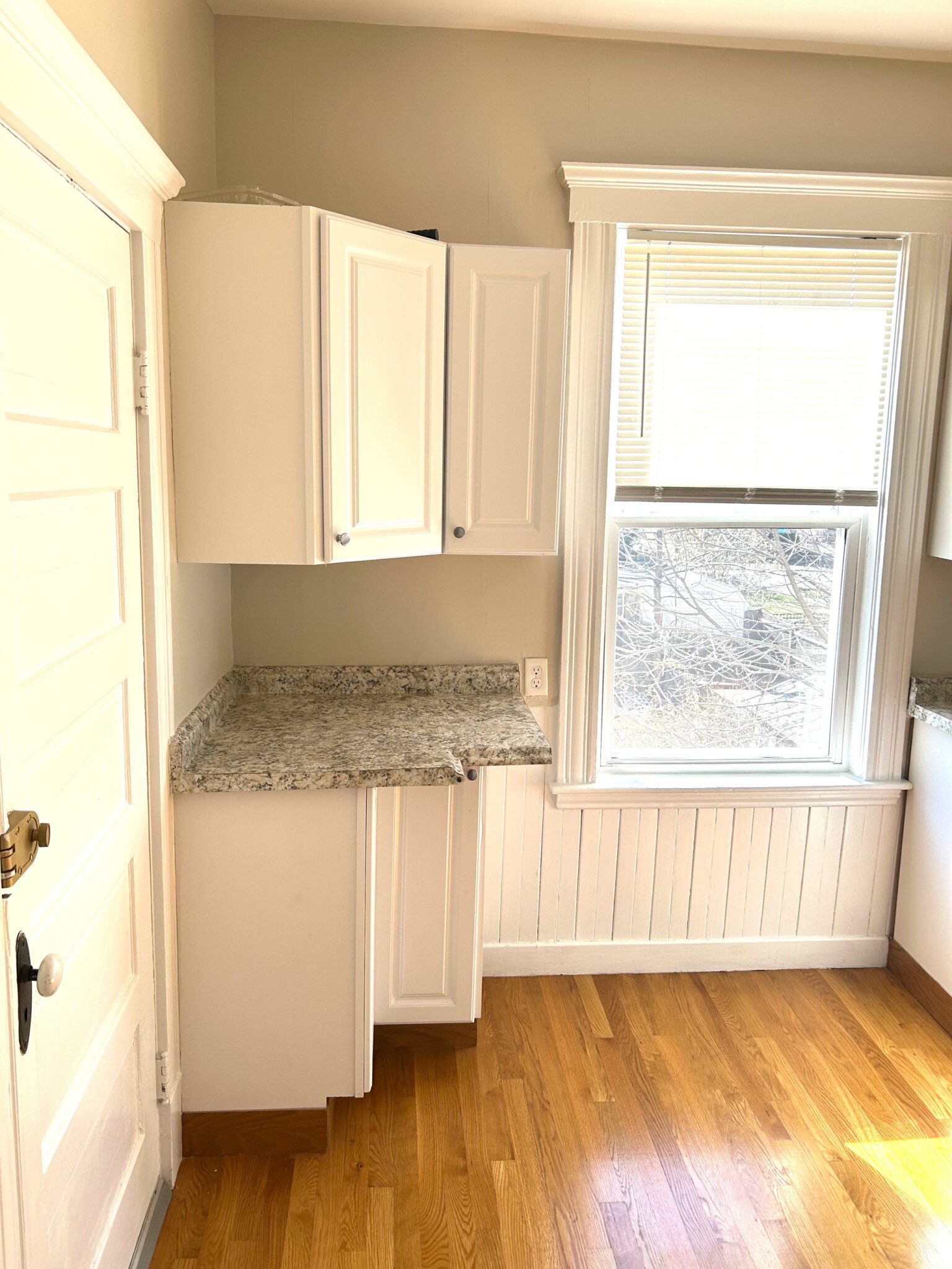 18 Cliff St, Salem