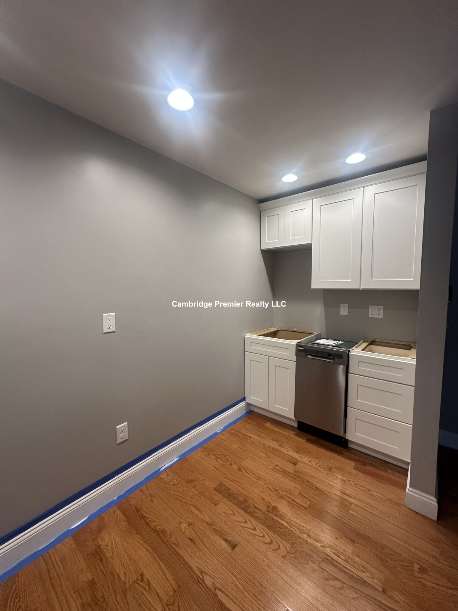 126 Washington St, Medford