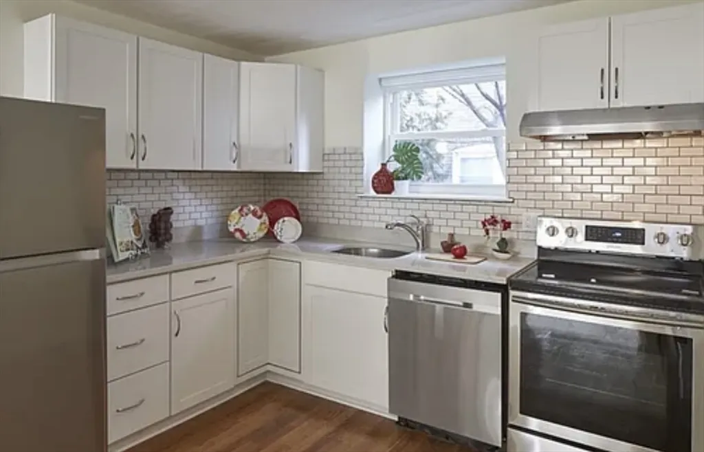 104 Trowbridge St, Mid-Cambridge
