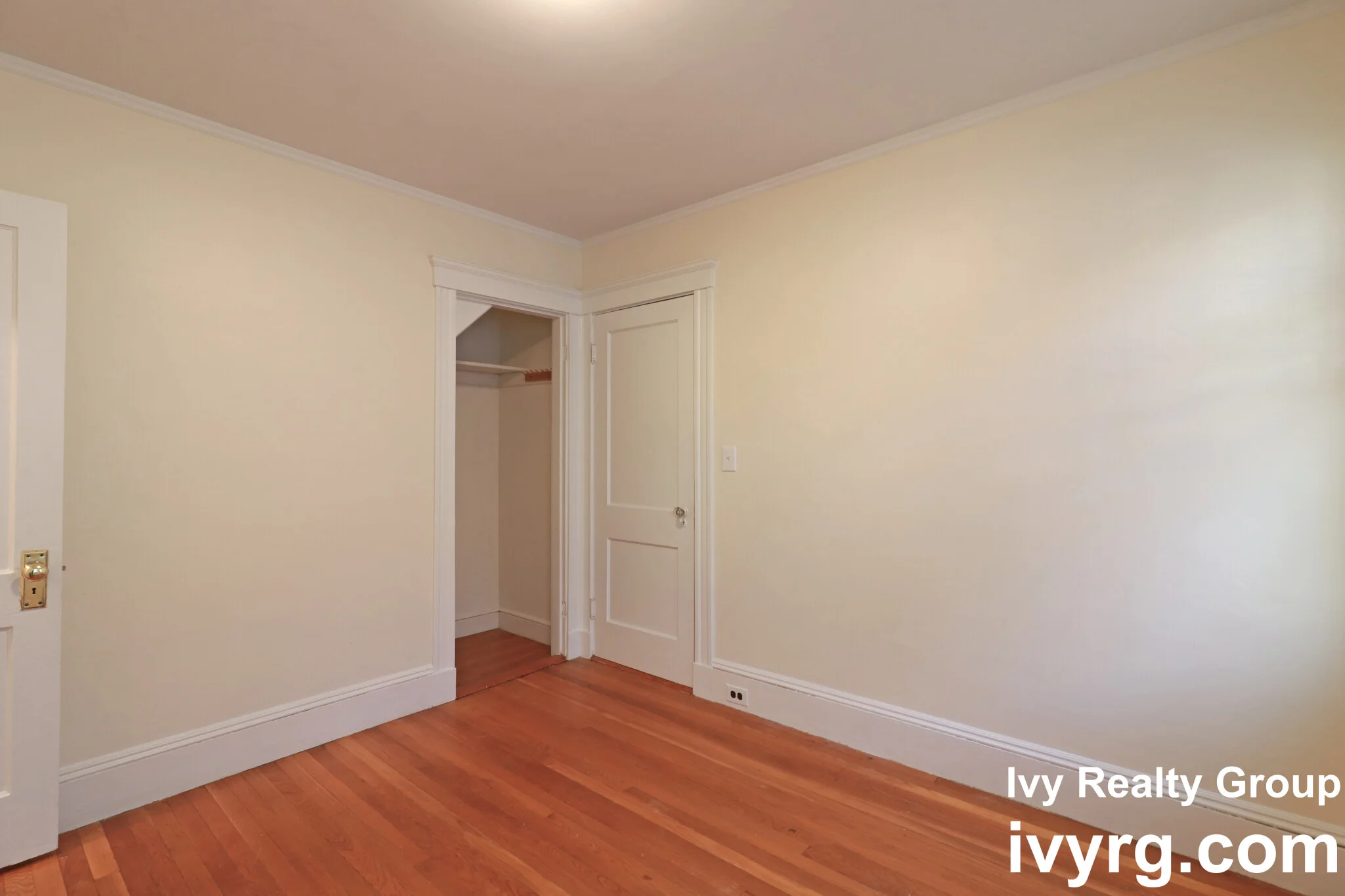 394 Mount Auburn St, East Watertown