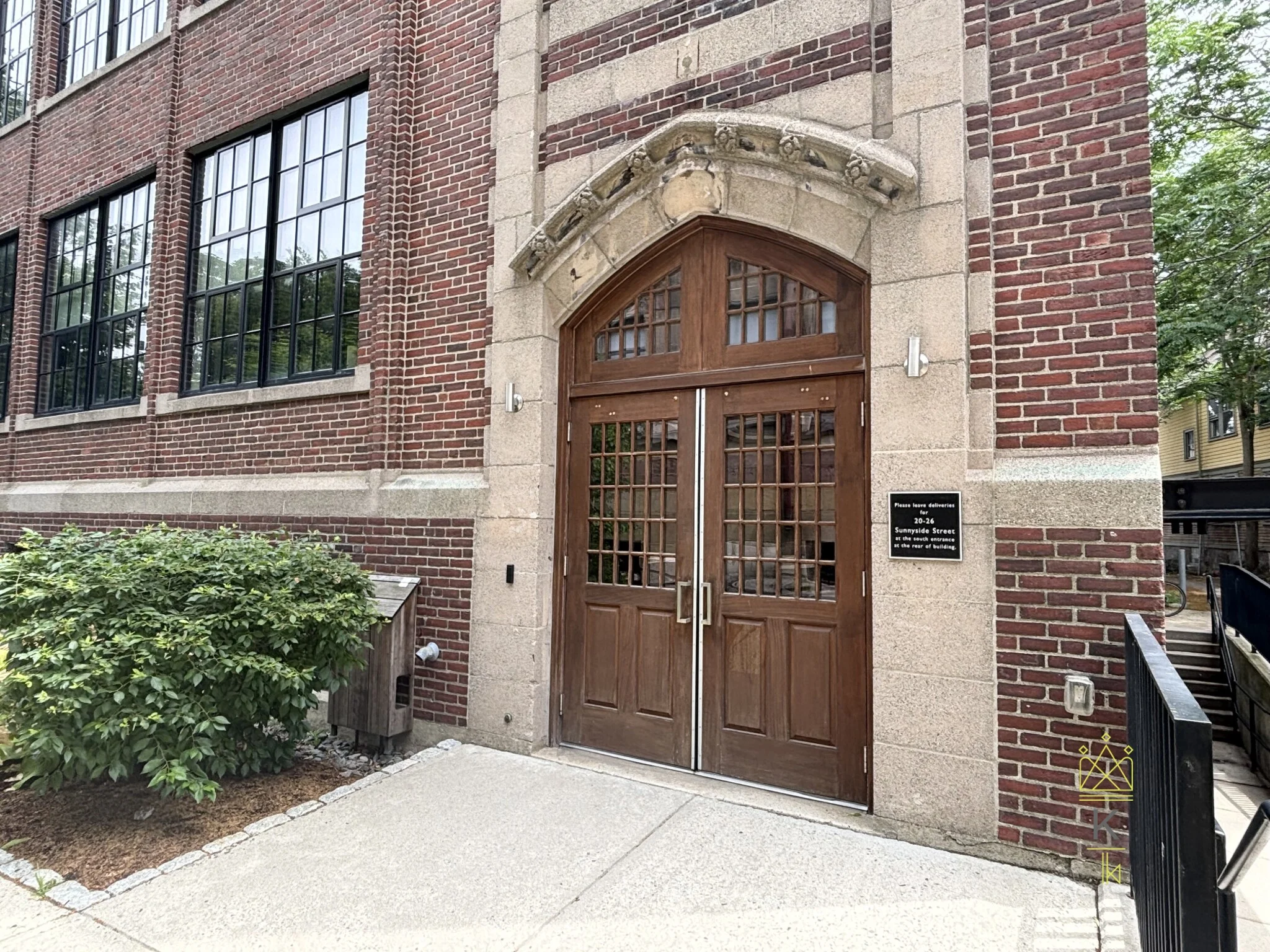 20 Sunnyside St, Jamaica Plain