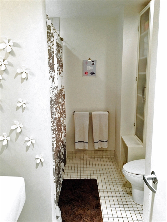 88 Kingston St, Midtown