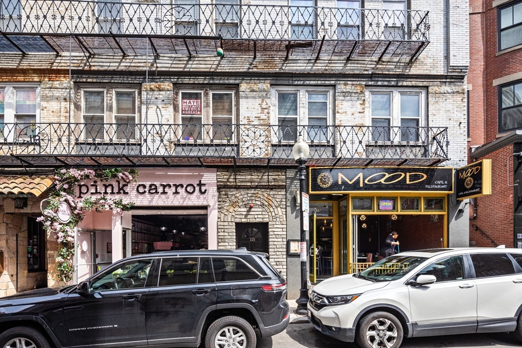 115 Salem St, North End