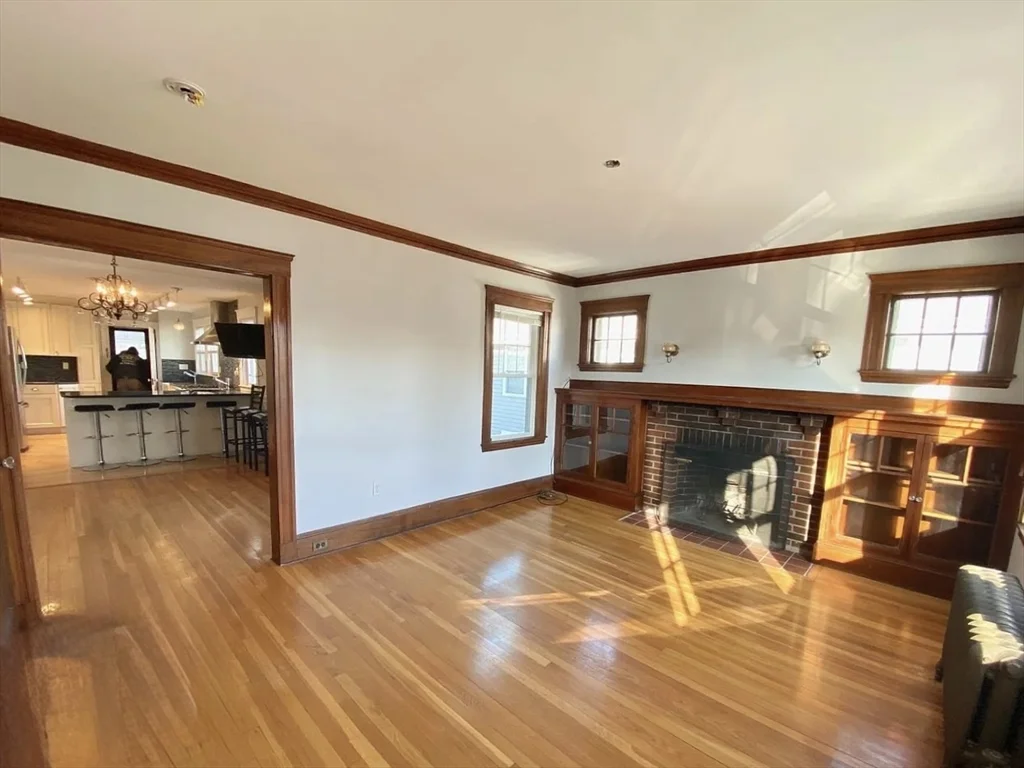 6 Dalton Rd, Belmont