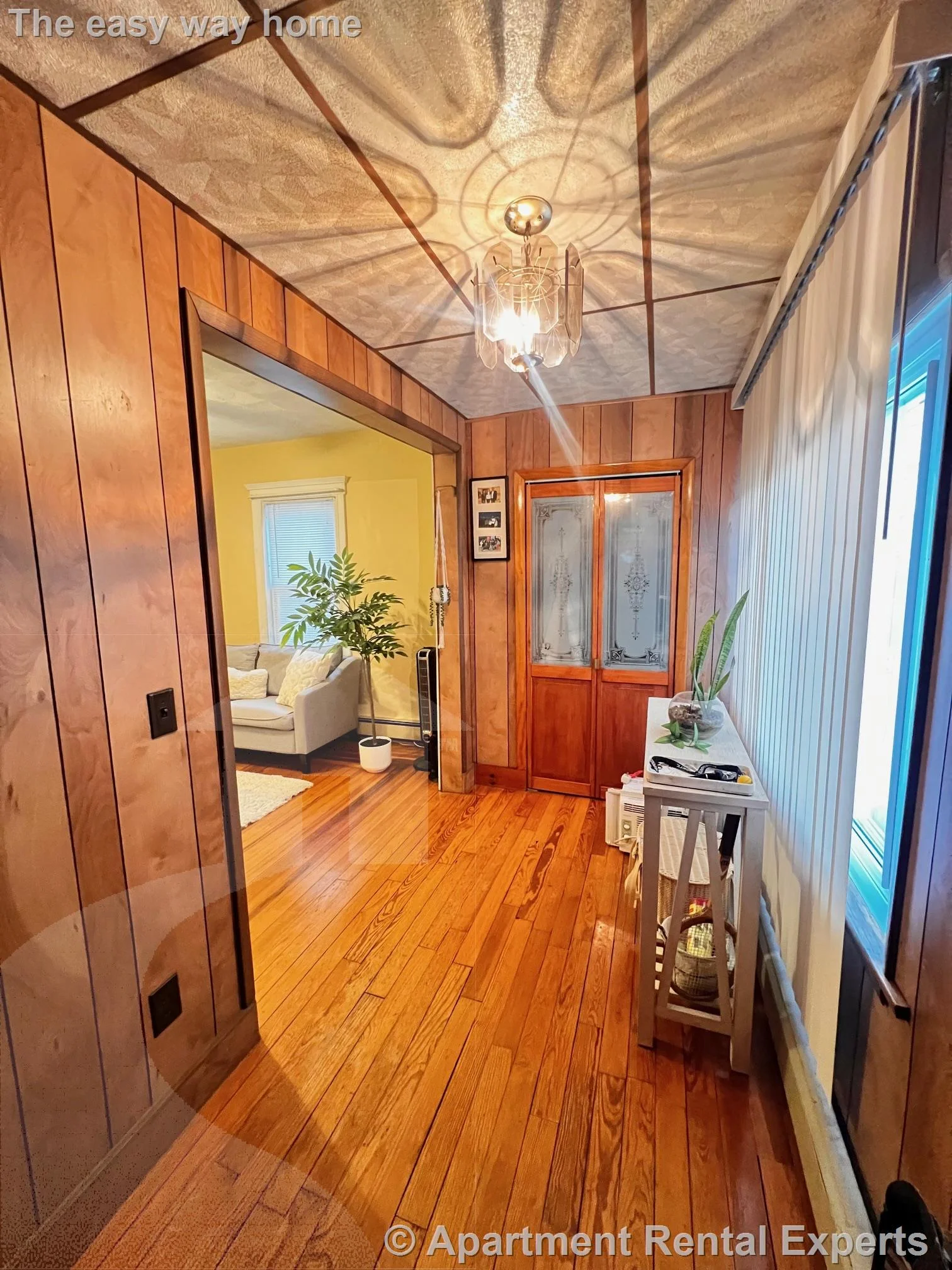 122 Willis Ave, Tufts