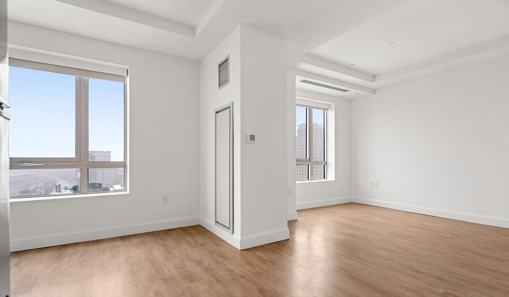 99 Kneeland St, Chinatown