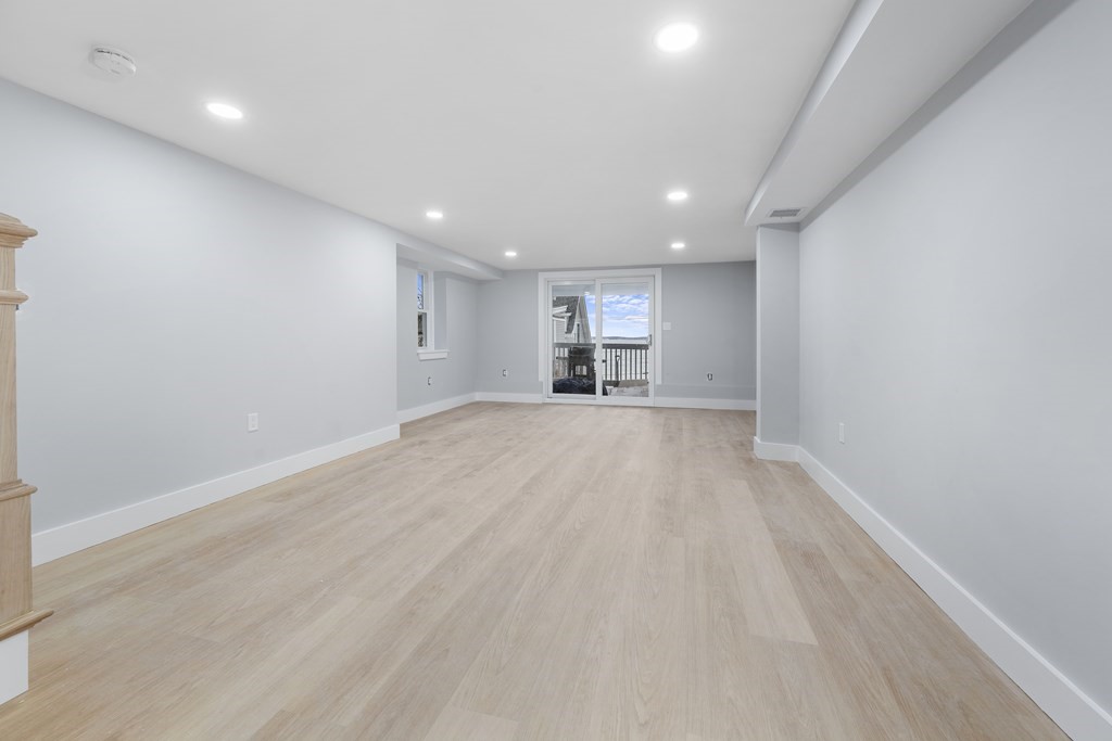 228 Bellingham Ave, Revere