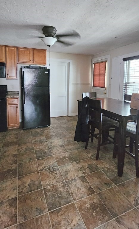 32 Roger St, Southbridge