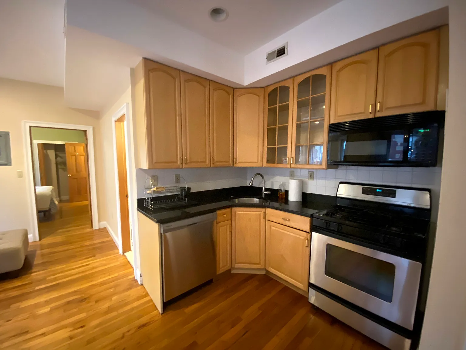 1031 Tremont St, South End