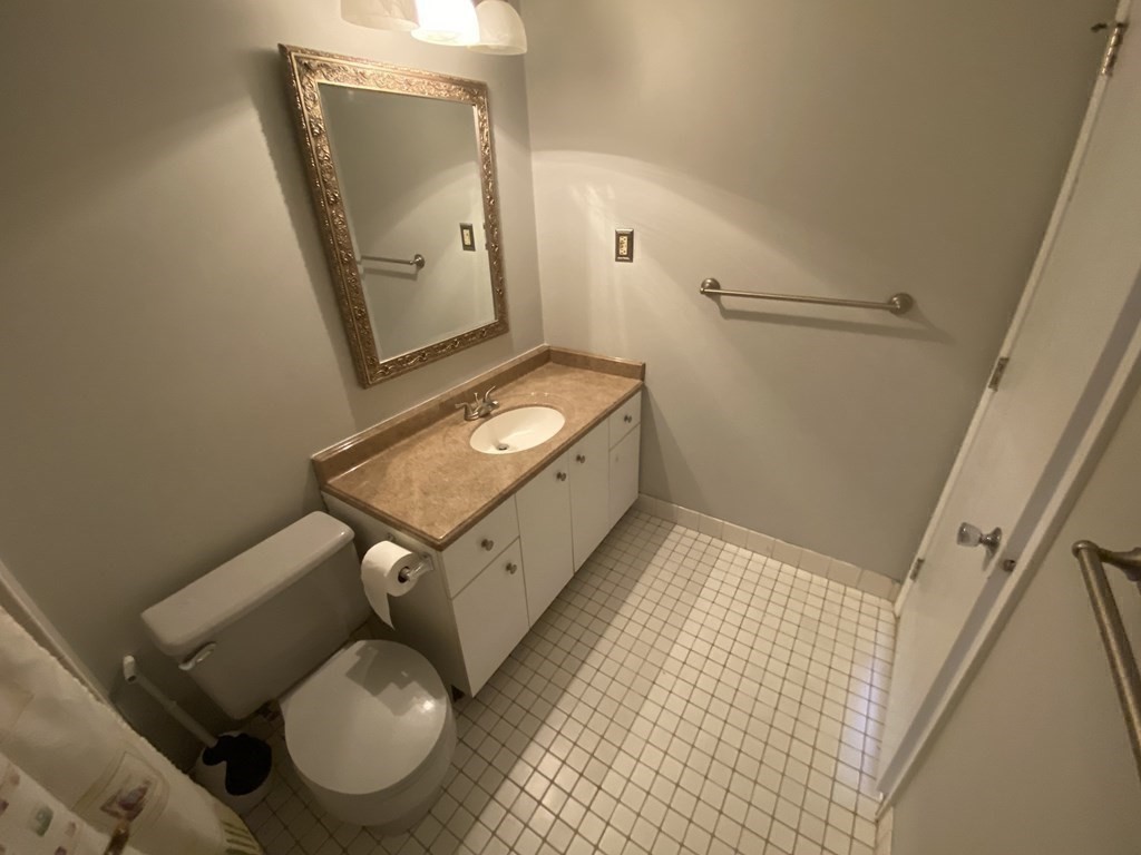 362 Neponset St, Canton