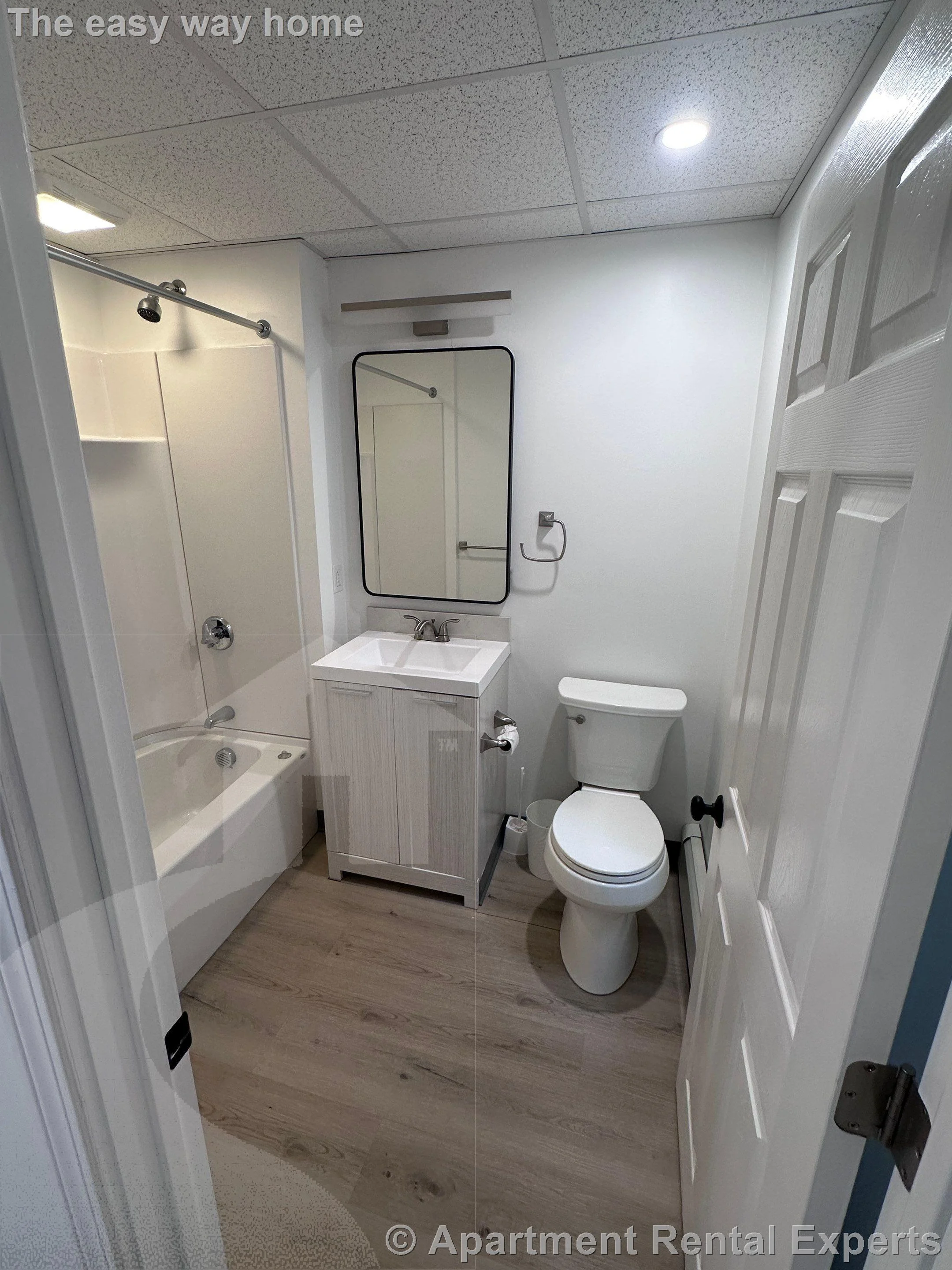 301-303 Boston Ave, Tufts