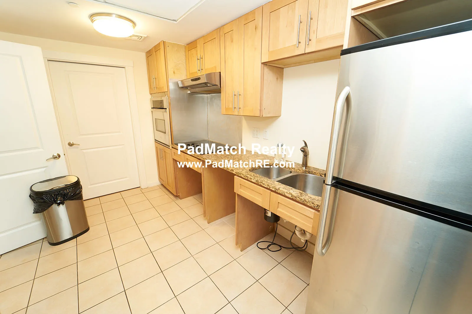 87 New St, Neighborhood Nine