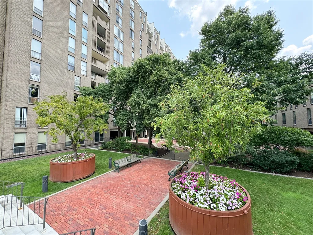 99 Pond Ave, Brookline Village