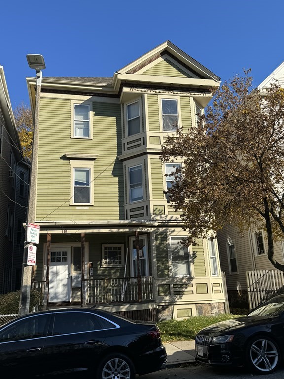 4 bed, 1 bath apartment for rent at 70 Calumet St Unit 2, Mission Hill — photo 2 of 2