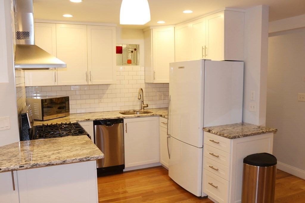 1 bed, 1 bath apartment for rent at 85 Rockview St Unit G, Jamaica Plain — photo 2 of 7