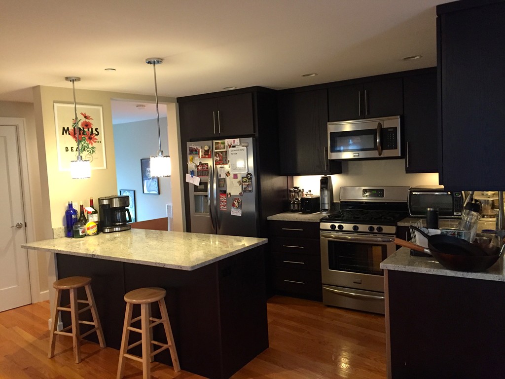 3 bed, 2 bath apartment for rent at 65 Willow Ct Unit 6, Dorchester — photo 1 of 6