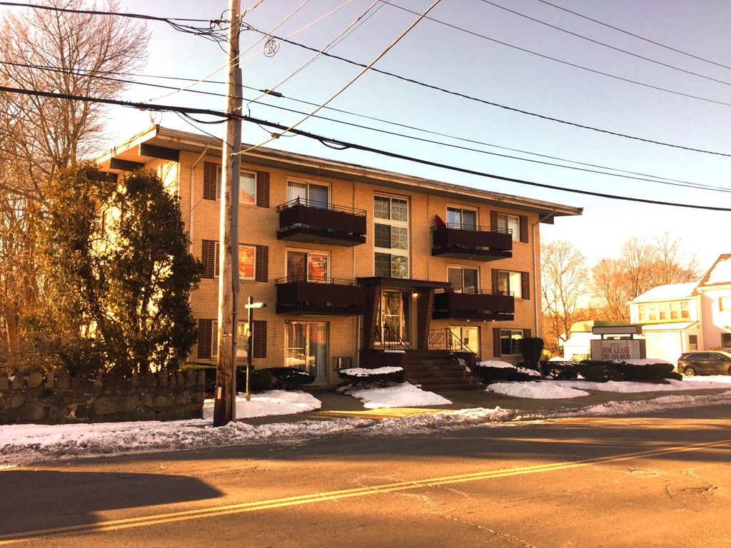 2 bed, 1 bath apartment for rent at 20 Main St Unit 11, Saugus — photo 5 of 5